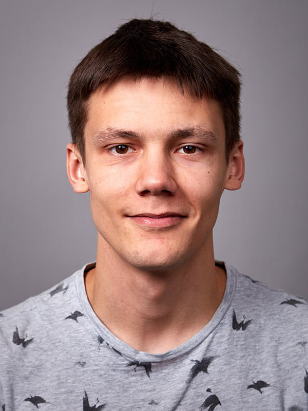 Александр Комаров