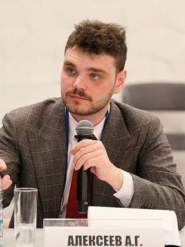 Александр Алексеев